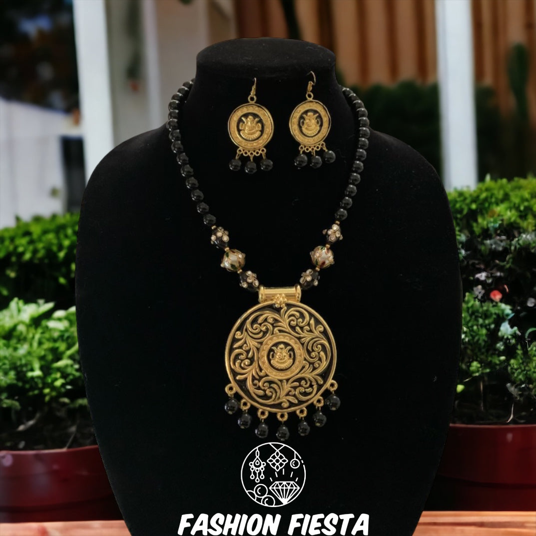 Black Beads Metal Necklace Set with Round Ganesha Pendant